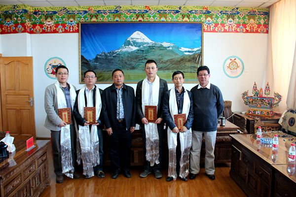 左起二為蔣正治